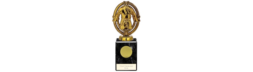 MAVERICK LEGEND MARTIAL ARTS LEGEND TROPHY - 5 SIZES - 12.5CM - 20CM